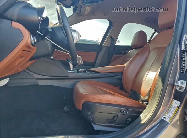 ZARFAMANXK7599319 2019 ALFA ROMEO GIULIA Gray Առջևի վահանակի տեսք