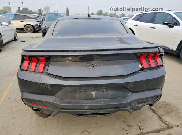 1FA6P8CF7R5428741 2024 FORD MUSTANG Черный Вид салона спереди