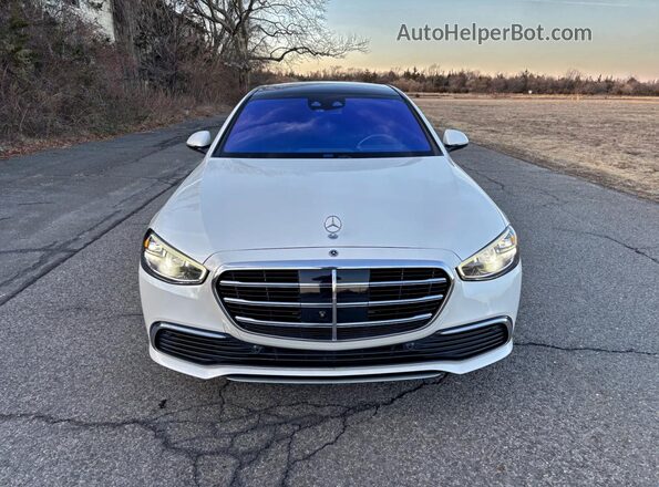 W1K6G7GB3NA078446 2022 MERCEDES-BENZ S Белый Вид салона спереди
