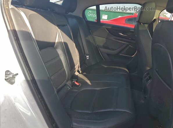 SAJAE4FX2LCP61571 2020 JAGUAR XF White Vista interior trasera