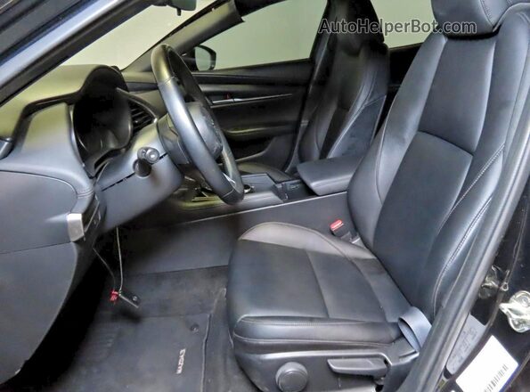 JM1BPAKL7M1336164 2021 MAZDA 3 Black Vista de los asientos traseros