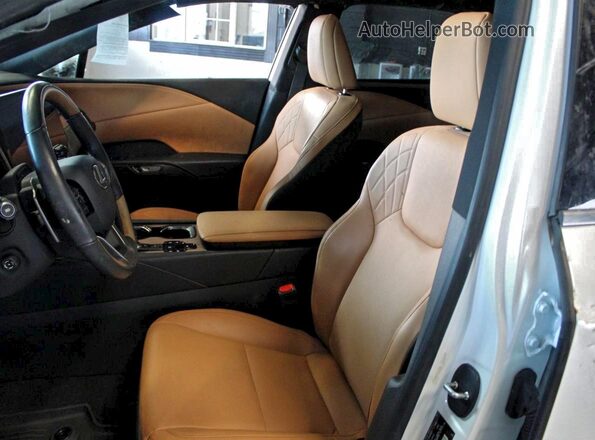 2T2BAMCA7PC027001 2023 LEXUS RX 350 Белый Вид задних сидений