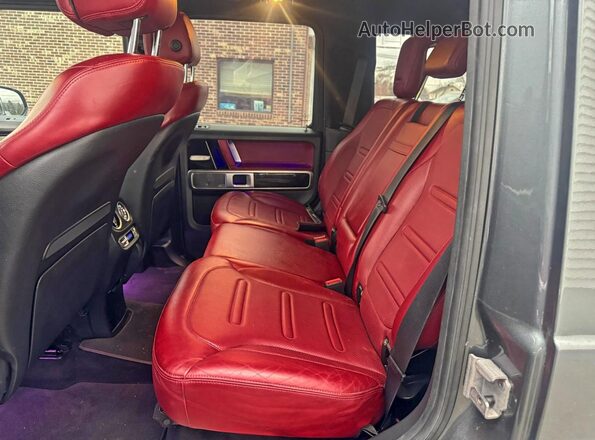 W1NYC6BJ9LX358950 2020 MERCEDES-BENZ G-CLASS Silver წინა სალონის ხედი