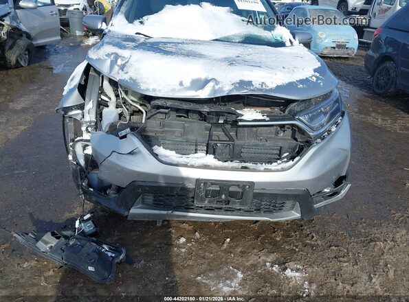 7FARW2H9XJE063666 2018 HONDA CR-V Серебряный Вид спереди