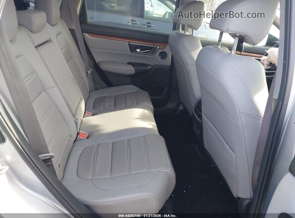 7FARW2H9XJE063666 2018 HONDA CR-V Серебряный Вид наклейки с VIN-кодом