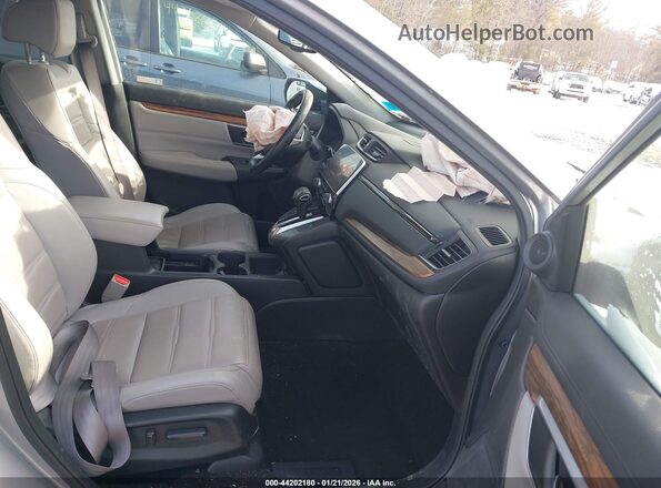 7FARW2H9XJE063666 2018 HONDA CR-V Серебряный Вид салона спереди