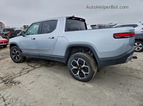 7FCTGAAA1NN008120 2022 RIVIAN R1T Silver Trasero izquierdo