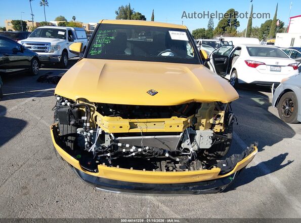 7FCTGAAA2PN019677 2023 RIVIAN R1T Yellow Rear interior view
