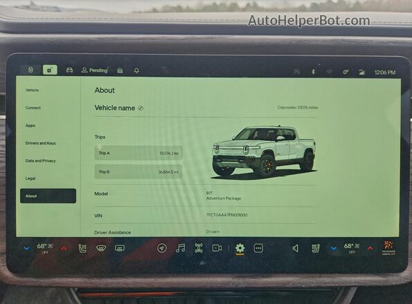 7FCTGAAA7PN001000 2023 RIVIAN R1T White Widok zestawu wskaźników