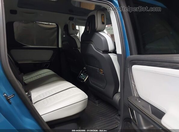 7FCTGAAA9NN014487 2022 RIVIAN R1T Blue Vista de la etiqueta del VIN