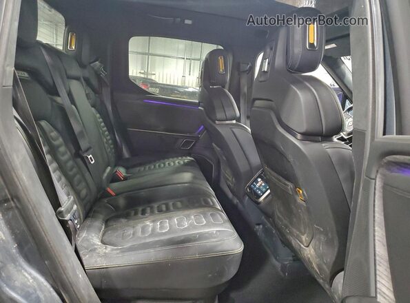 7FCTGAAL0NN002486 2022 RIVIAN R1T Gray უკანა სავარძლების ხედი