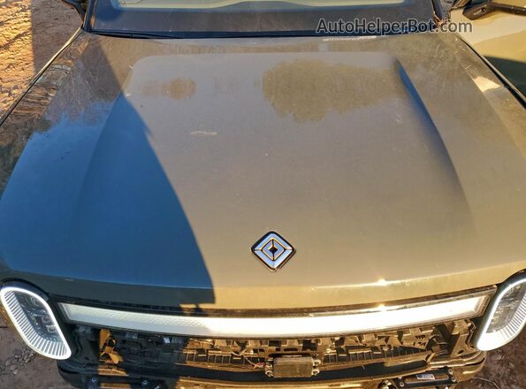 7FCTGAAL1PN024354 2023 RIVIAN R1T Green Widok wnętrza z tyłu