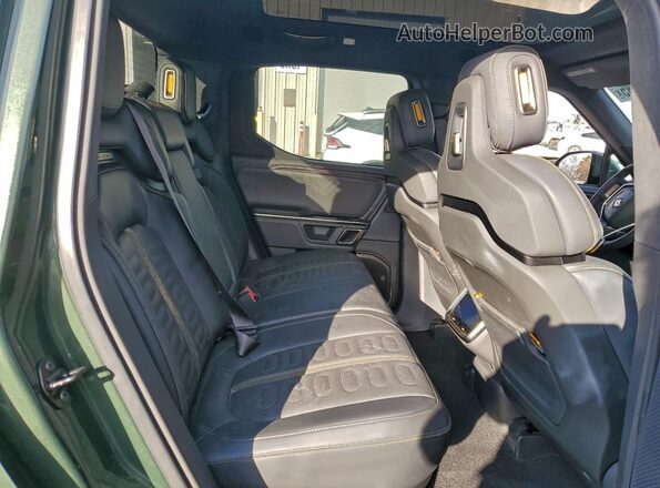 7FCTGBAA2RN032082 2024 RIVIAN R1T Green Widok tylnych siedzeń