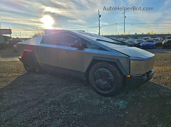 7G2CEHED0SA079712 2025 TESLA CYBERTRUCK Silver Rear right