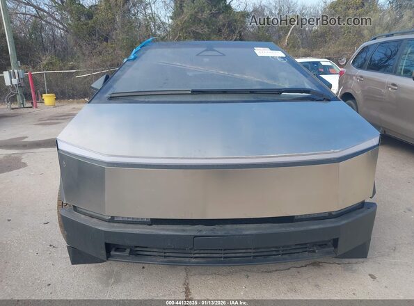 7G2CEHED2SA066444 2025 TESLA CYBERTRUCK Gray Dashboard view