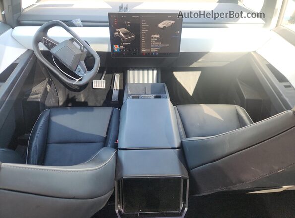 7G2CEHED3RA019188 2024 TESLA CYBERTRUCK Silver Вид панелі приладів