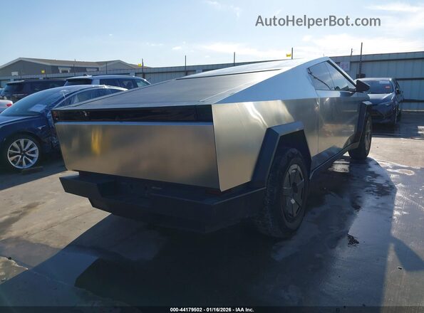 7G2CEHED5RA048417 2024 TESLA CYBERTRUCK Silver უკანა მარჯვენა