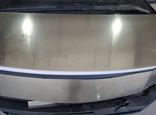 7G2CEHED6SA071954 2025 TESLA CYBERTRUCK Silver Widok wnętrza z tyłu