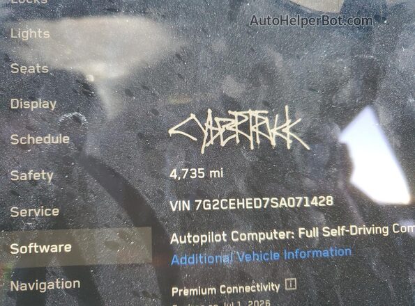 7G2CEHED7SA071428 2025 TESLA CYBERTRUCK Silver ხელსაწყოთა პანელის ხედი