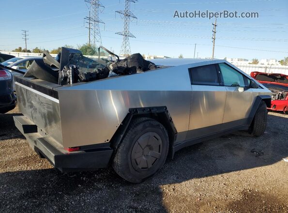 7G2CEHED7SA071428 2025 TESLA CYBERTRUCK Silver უკანა მარჯვენა