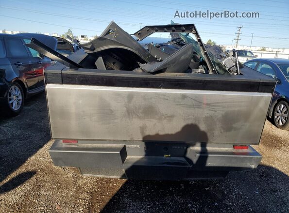 7G2CEHED7SA071428 2025 TESLA CYBERTRUCK Silver უკანა ხედი