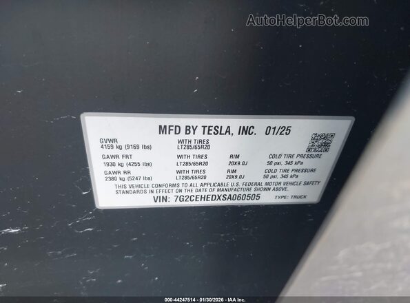 7G2CEHEDXSA060505 2025 TESLA CYBERTRUCK Серебряный Вид подкапотного пространства