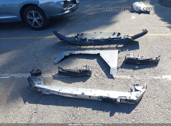7G2CEHEDXSA060505 2025 TESLA CYBERTRUCK Серебряный Вид панели приборов