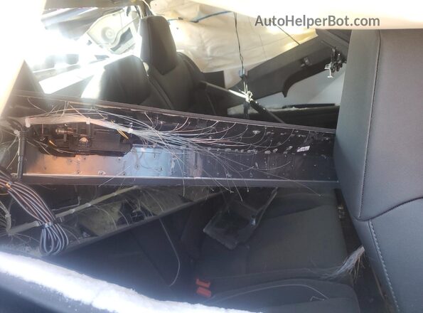 7G2CEHEE3RA006918 2024 TESLA CYBERTRUCK Black Vista de los asientos traseros