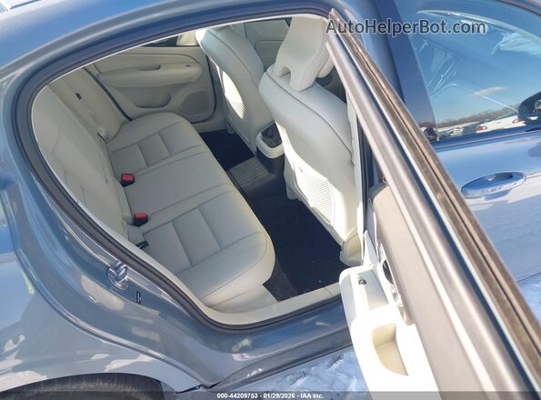 7JRH60FM6RG303169 2024 VOLVO S60 RECHARGE PLUG-IN HYBRID Blue Widok naklejki z numerem VIN