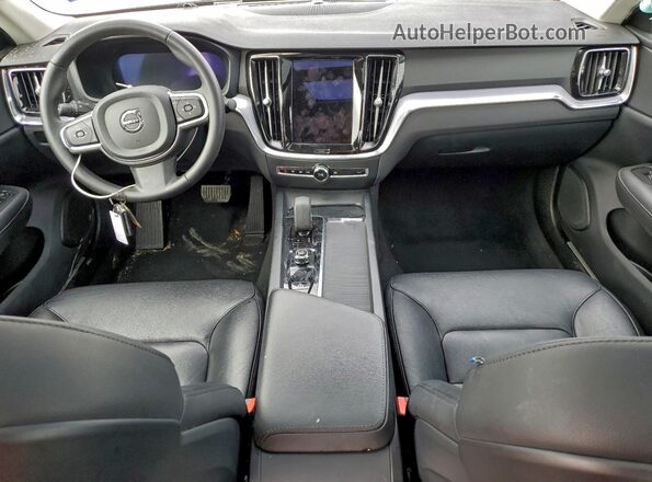 7JRL12FK7RG317858 2024 VOLVO S60 Black Vista del salpicadero