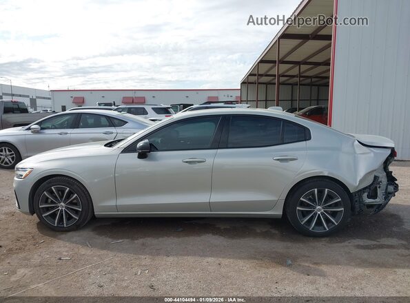 7JRL12FZXNG157854 2022 VOLVO S60 Silver 