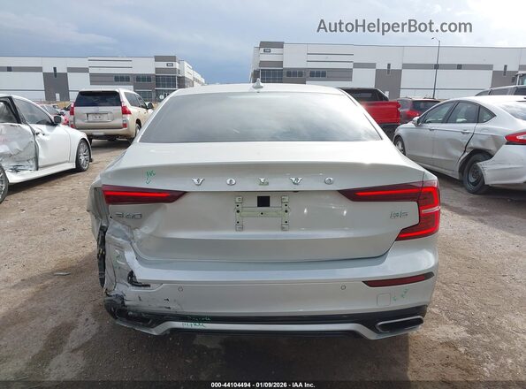 7JRL12FZXNG157854 2022 VOLVO S60 Silver 