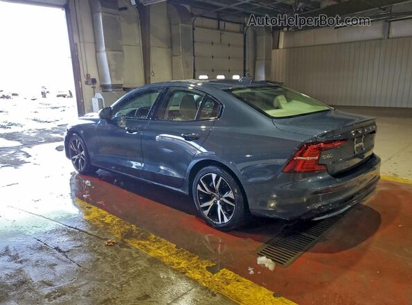 7JRL12GC3SG364527 2025 VOLVO S60 Серый Задняя левая четверть
