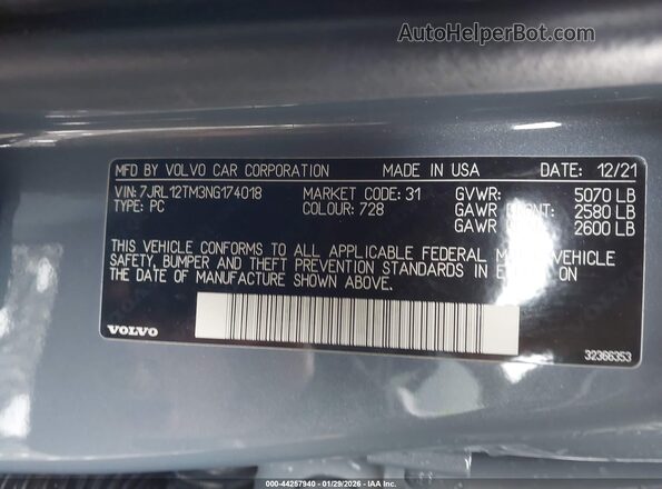 7JRL12TM3NG174018 2022 VOLVO S60 Blue Widok komory silnika