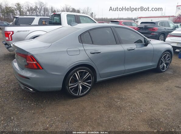 7JRL12TM8NG162320 2022 VOLVO S60 Turquoise Trasero derecho