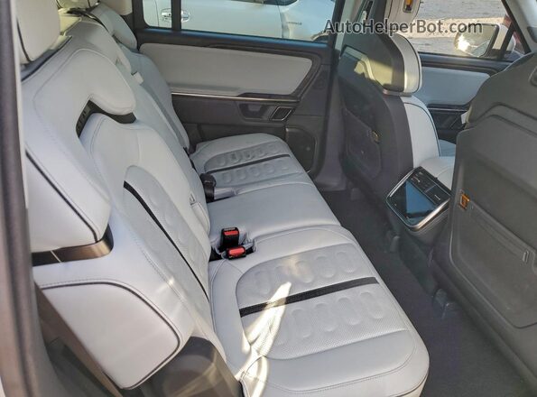 7PDSGABL7PN006112 2023 RIVIAN R1S Белый 