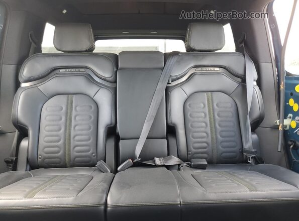 7PDSGBBA4SN060965 2025 RIVIAN R1S Blue Вид задніх сидінь