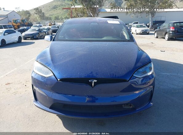 7SAXCBE57RF444161 2024 TESLA MODEL X Blue Սալոնի հետևի տեսք