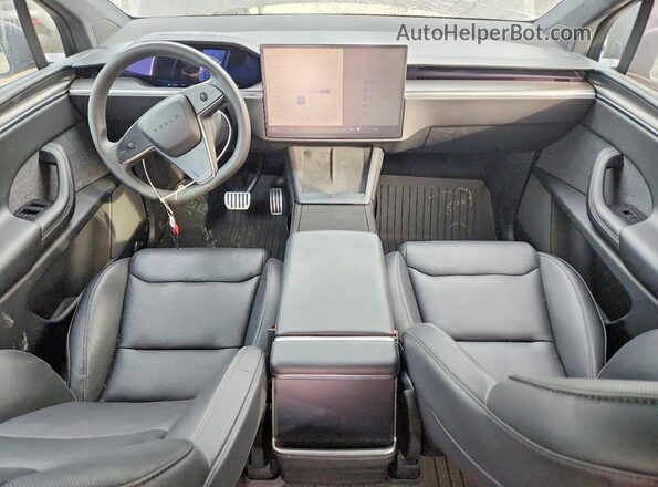 7SAXCBE66PF428457 2023 TESLA MODEL Silver Vista del salpicadero