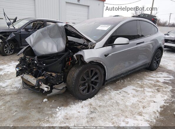 7SAXCDE51SF470028 2025 TESLA MODEL X Серый Передняя левая четверть