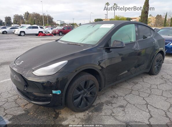7SAYGAEE6SF262458 2025 TESLA MODEL Y Черный Передняя левая четверть