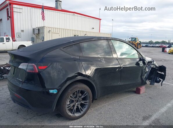 7SAYGAEE6SF262458 2025 TESLA MODEL Y Черный Панорамный вид салона 360°