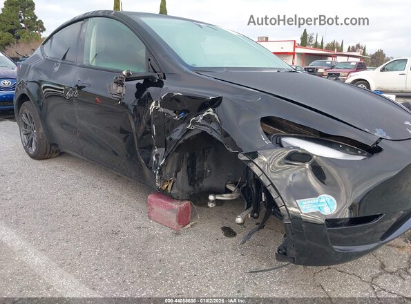 7SAYGAEE6SF262458 2025 TESLA MODEL Y Черный Вид спереди