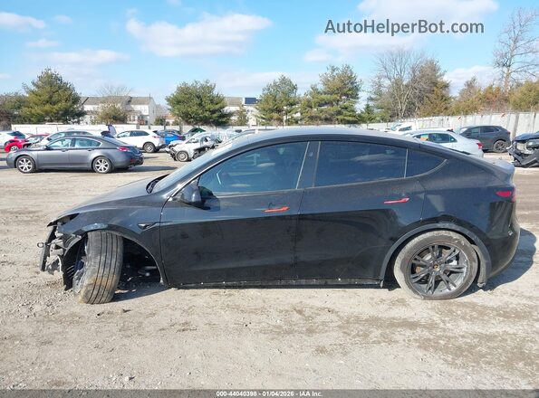 7SAYGAEE9SF265273 2025 TESLA MODEL Y Black Панорамний вид салону 360°