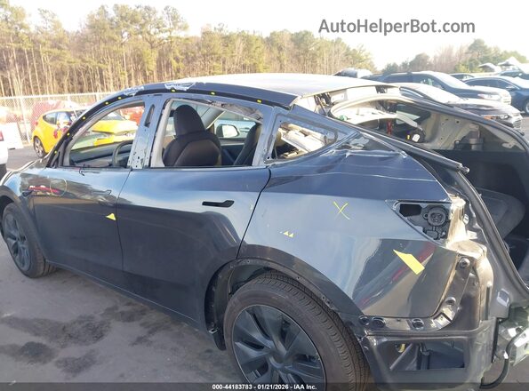 7SAYGDED0SA348838 2025 TESLA MODEL Y Gray 