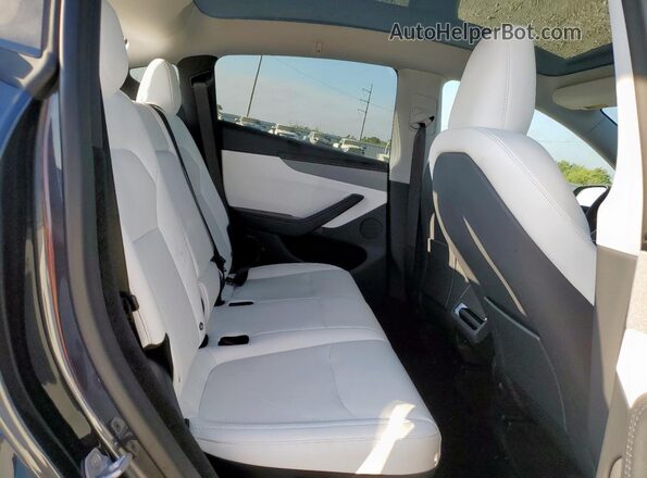 7SAYGDED0TA431512 2026 TESLA MODEL Gray Հետևի նստատեղերի տեսք