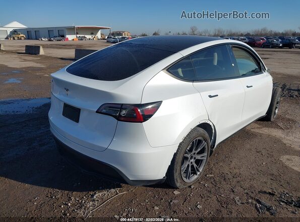 7SAYGDED1RA333873 2024 TESLA MODEL Y Белый Задняя правая четверть