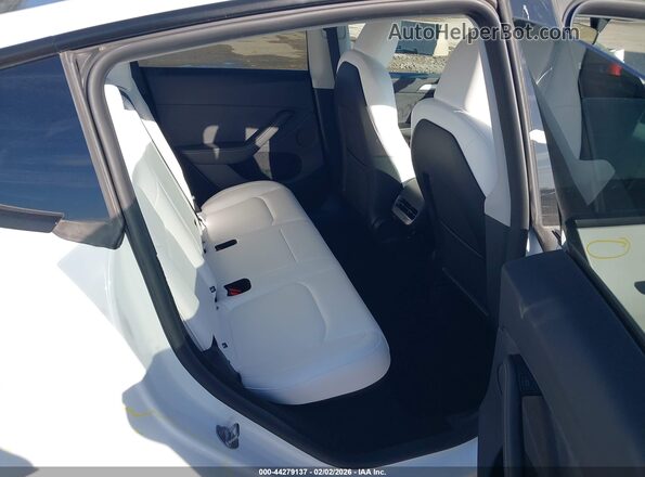 7SAYGDED1RA333873 2024 TESLA MODEL Y Белый Вид наклейки с VIN-кодом
