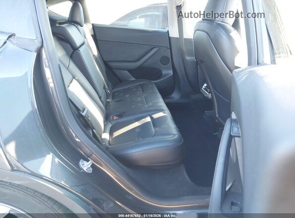 7SAYGDED2RF092750 2024 TESLA MODEL Y Черный 