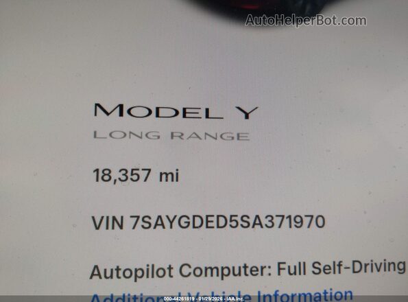 7SAYGDED5SA371970 2025 TESLA MODEL Y Red 